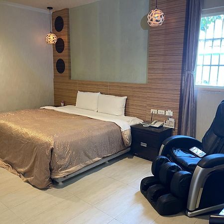 Treasure Island Motel - Renwu เกาสง ภายนอก รูปภาพ