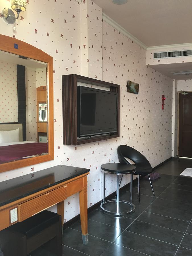 Treasure Island Motel - Renwu เกาสง ภายนอก รูปภาพ